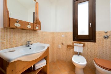 Appartamento primo piano in residence con balconi