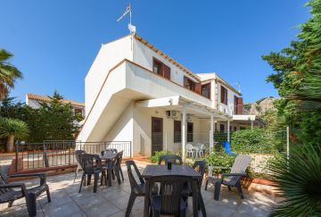 Appartamento primo piano in villa con 5 posti letto